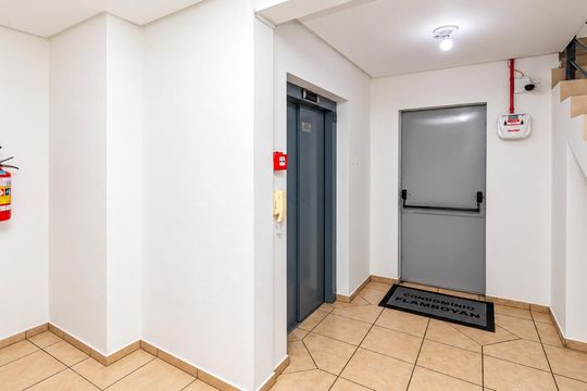 Área externa de apartamento para alugar com 2 quartos, 80m² em Petrópolis, Porto Alegre