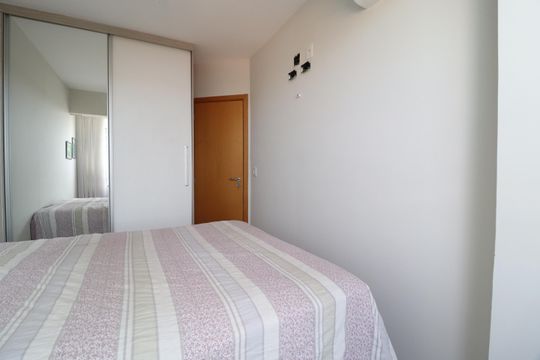 Quarto 2 de apartamento para alugar com 2 quartos, 44m² em Santa Mônica, Uberlândia