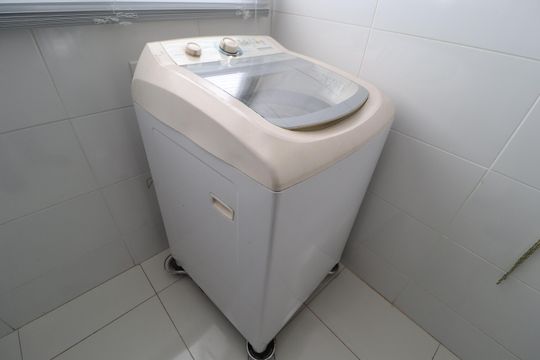 Cozinha e Área de Serviço de apartamento para alugar com 2 quartos, 44m² em Santa Mônica, Uberlândia