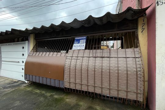 Fachada + Placa de casa para alugar com 2 quartos, 100m² em Vila Santana, São Paulo