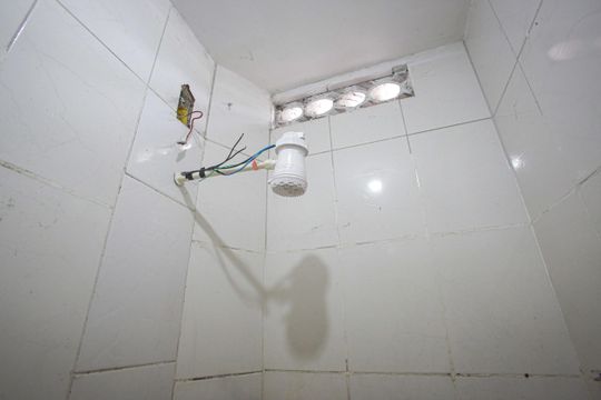 Banheiro de casa para alugar com 2 quartos, 65m² em Jacarepaguá, Rio de Janeiro