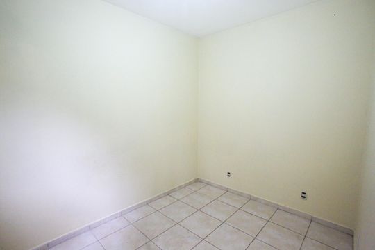 Quarto 1 de casa para alugar com 2 quartos, 65m² em Jacarepaguá, Rio de Janeiro