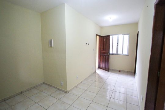 Sala de casa para alugar com 2 quartos, 65m² em Jacarepaguá, Rio de Janeiro