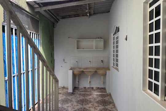 Lavanderia  de apartamento para alugar com 1 quarto, 50m² em Conjunto A, Brasília