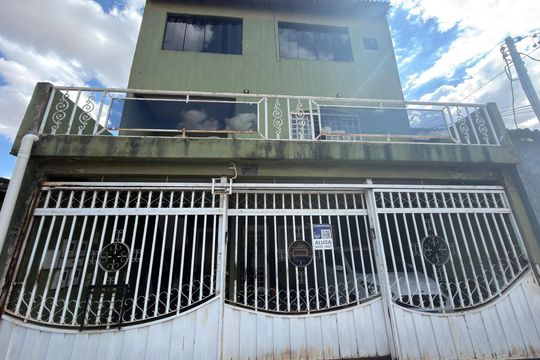 Fachada  de apartamento para alugar com 1 quarto, 50m² em Conjunto A, Brasília
