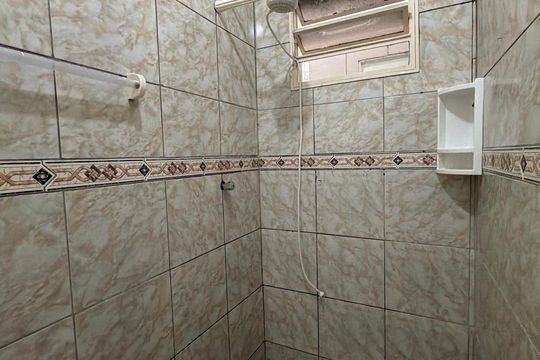 Banheiro  de apartamento para alugar com 1 quarto, 50m² em Conjunto A, Brasília