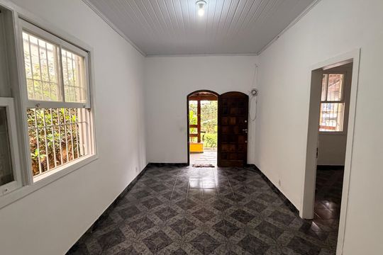 Sala de Estar de casa para alugar com 4 quartos, 200m² em Valparaíso, Petrópolis