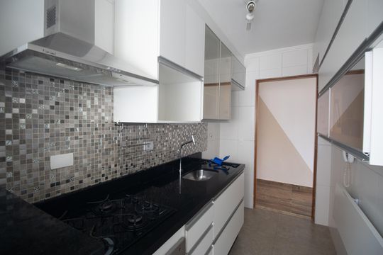 Cozinha - Armários de apartamento para alugar com 2 quartos, 50m² em Núcleo do Engordador, São Paulo