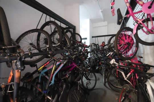 Área comum - Bicicletário de apartamento à venda com 2 quartos, 37m² em Cidade Satelite Santa Barbara, São Paulo