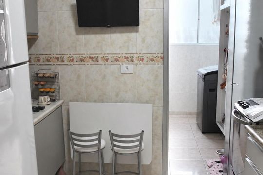 Cozinha de apartamento à venda com 2 quartos, 70m² em Vila Emir, São Paulo