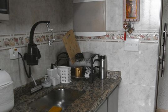 Cozinha de apartamento à venda com 2 quartos, 70m² em Vila Emir, São Paulo