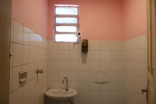 Edícula  de casa para alugar com 4 quartos, 255m² em Barra Funda, São Paulo