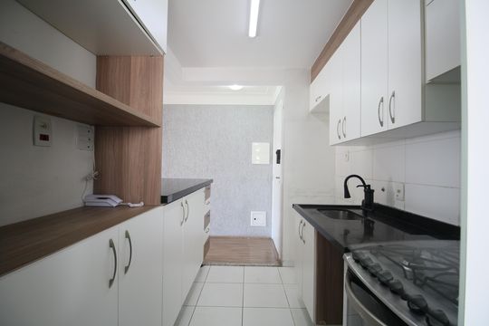 Cozinha - Armários de apartamento para alugar com 3 quartos, 70m² em Vila Suzana, São Paulo