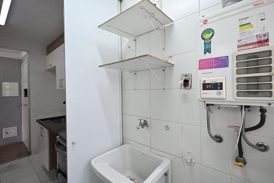 Área de Serviço  de apartamento à venda com 3 quartos, 70m² em Vila Suzana, São Paulo