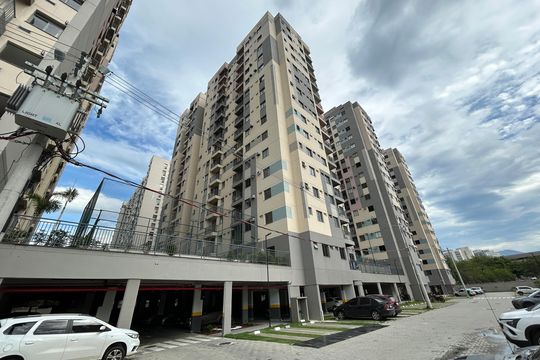Fachada do bloco de apartamento para alugar com 2 quartos, 49m² em Cachambi, Rio de Janeiro