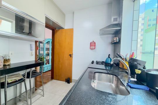 Apartamento à venda com 2 quartos, 70m² em Padre Eustáquio, Belo Horizonte