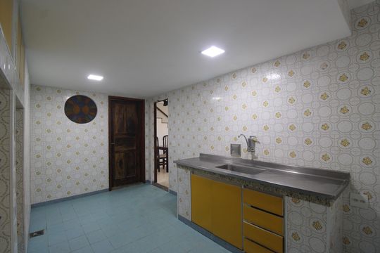 Cozinha de casa de condomínio para alugar com 2 quartos, 120m² em Anil, Rio de Janeiro