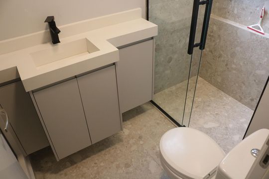 Banheiro 2 de apartamento para alugar com 2 quartos, 54m² em Barra Funda, São Paulo