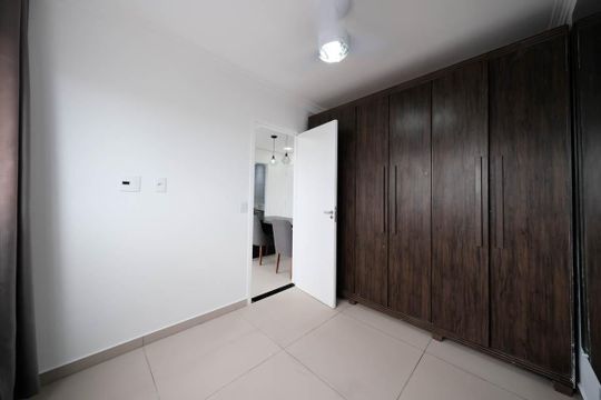 Quarto 1 de apartamento para alugar com 2 quartos, 37m² em Vila Pierina, São Paulo