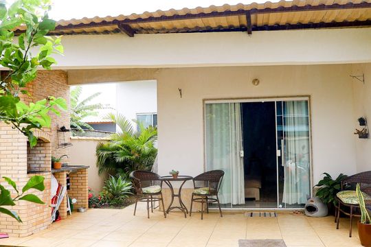 Área externa de casa para alugar com 2 quartos, 180m² em Unamar, Cabo Frio