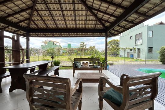 Área comum - Churrasqueira de apartamento para alugar com 1 quarto, 50m² em Lagoa da Conceição, Florianópolis