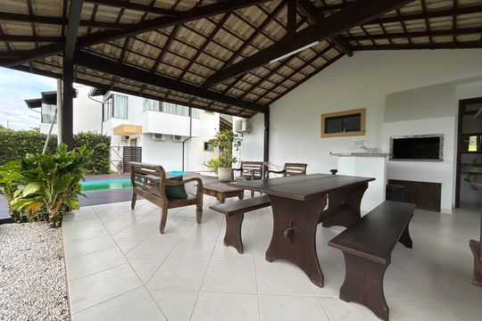 Área comum - Churrasqueira de apartamento para alugar com 2 quartos, 50m² em Lagoa da Conceição, Florianópolis