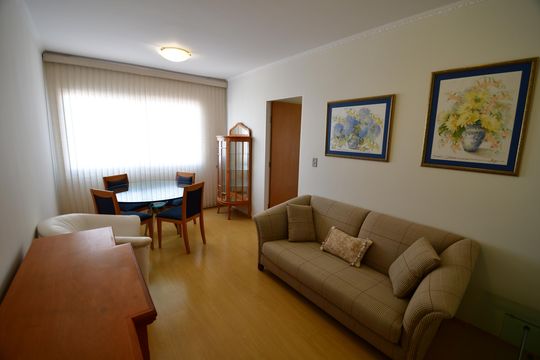 Sala de apartamento para alugar com 2 quartos, 65m² em Taquaral, Campinas