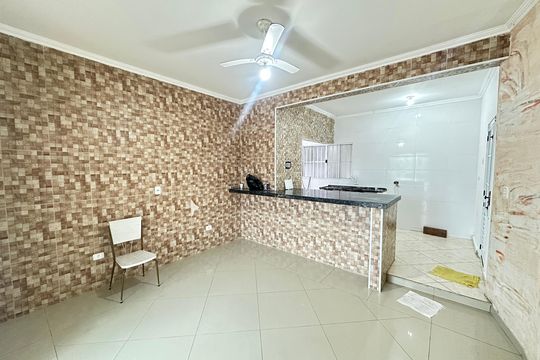 Casa para alugar com 2 quartos, 70m² em Japuí, São Vicente