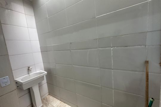 Cozinha e Área de Serviço de casa para alugar com 2 quartos, 70m² em Japuí, São Vicente