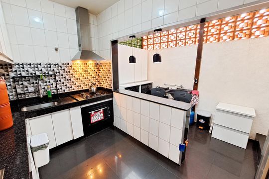 Cozinha de casa para alugar com 3 quartos, 123m² em Vila Cloris, Belo Horizonte