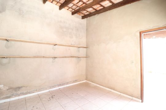 Quarto de serviço de casa para alugar com 4 quartos, 200m² em Jardim Patricia, Uberlândia