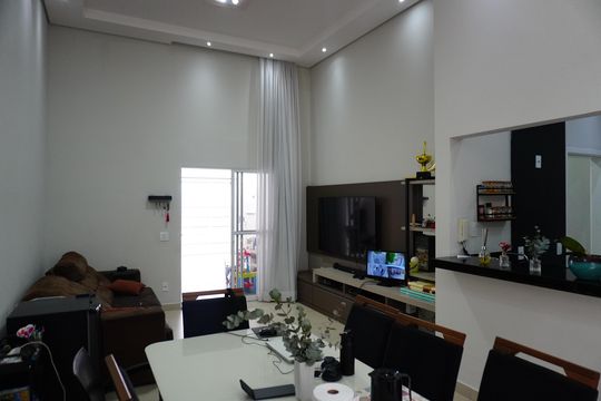 Sala de casa à venda com 3 quartos, 156m² em Jardim Terramérica Ii, Americana