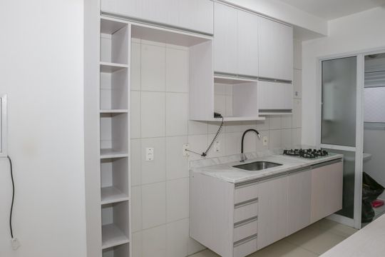 Cozinha e Área de Serviço de apartamento para alugar com 2 quartos, 70m² em Água Branca, São Paulo