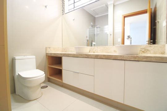 Banheiro comum de casa para alugar com 3 quartos, 200m² em Vila da Saúde, São Paulo