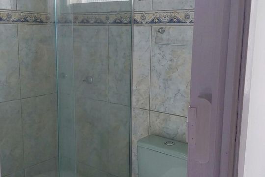 Banheiro de apartamento à venda com 2 quartos, 44m² em Rondônia, Novo Hamburgo