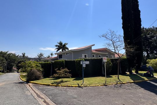 Casa de Condomínio para alugar com 3 quartos, 1200m² em Parque Sao Paulo, Cotia