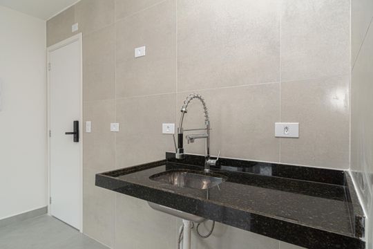 Cozinha de apartamento para alugar com 1 quarto, 28m² em Bela Vista, São Paulo