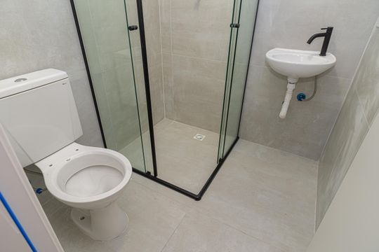 Banheiro da Suíte de apartamento para alugar com 1 quarto, 28m² em Bela Vista, São Paulo