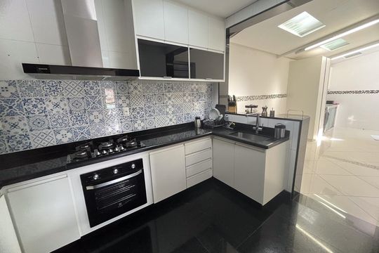 Cozinha de casa à venda com 3 quartos, 400m² em Betania, Contagem