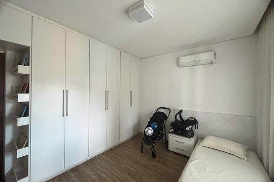 Quarto de casa à venda com 3 quartos, 400m² em Betania, Contagem