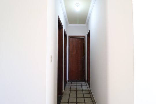 Corredor de apartamento para alugar com 3 quartos, 78m² em Marta Helena, Uberlândia