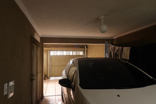 Garagem de casa à venda com 2 quartos, 148m² em Jardim Utinga, Santo André