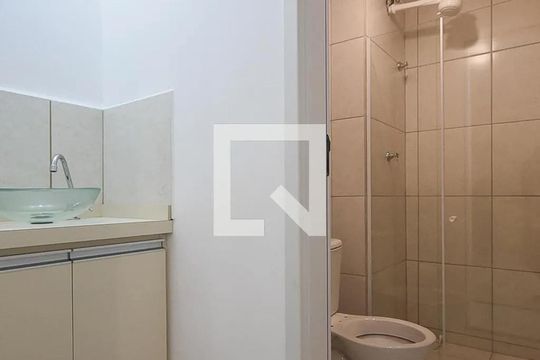 Banheiro de apartamento para alugar com 1 quarto, 40m² em Jardim Ampliacao, São Paulo