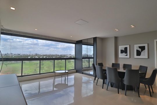 Apartamento para alugar com 3 quartos, 135m² em Jardim Karaíba, Uberlândia