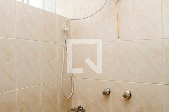 Banheiro de apartamento para alugar com 2 quartos, 81m² em Cidade Baixa, Porto Alegre