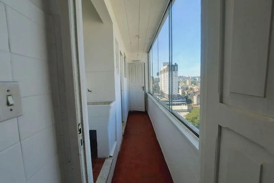 Área de serviço de apartamento para alugar com 2 quartos, 81m² em Cidade Baixa, Porto Alegre