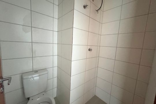 Banheiro de apartamento à venda com 2 quartos, 36m² em Santa Maria, Osasco