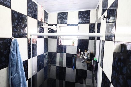 Banheiro de casa para alugar com 2 quartos, 70m² em Cidade das Flores, Osasco