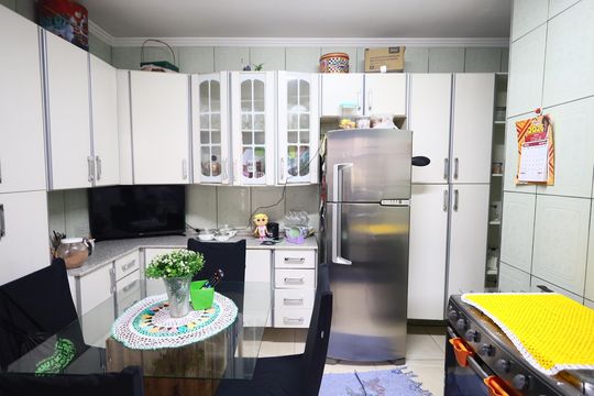Cozinha de casa para alugar com 2 quartos, 70m² em Cidade das Flores, Osasco