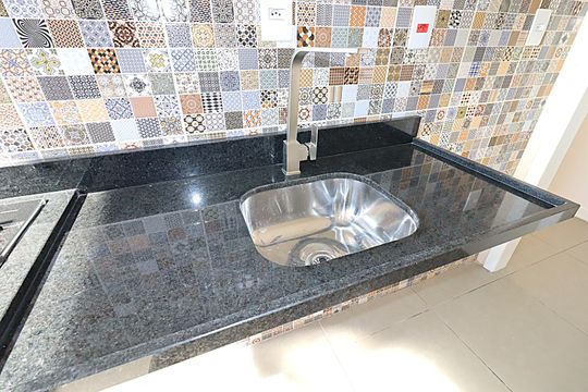 Cozinha e Área de Serviço de apartamento para alugar com 3 quartos, 73m² em Floresta, Porto Alegre
